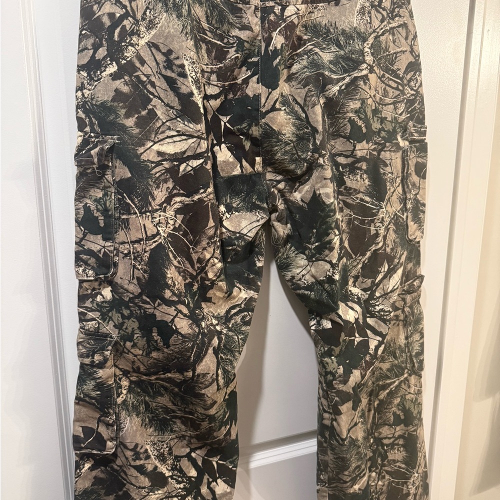 Green and Brown Cargo Pants for Outdoor Adventures